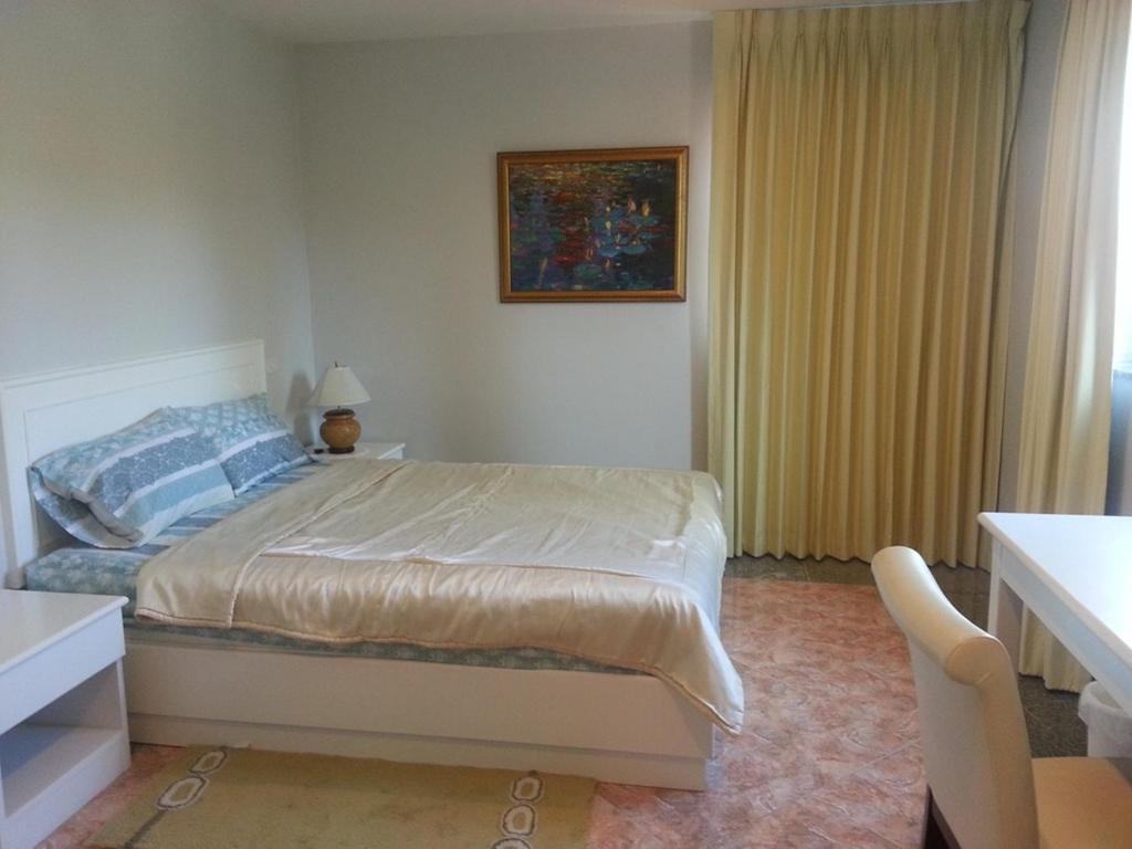 Yiasu Bed And Breakfast Pattaya Exterior foto