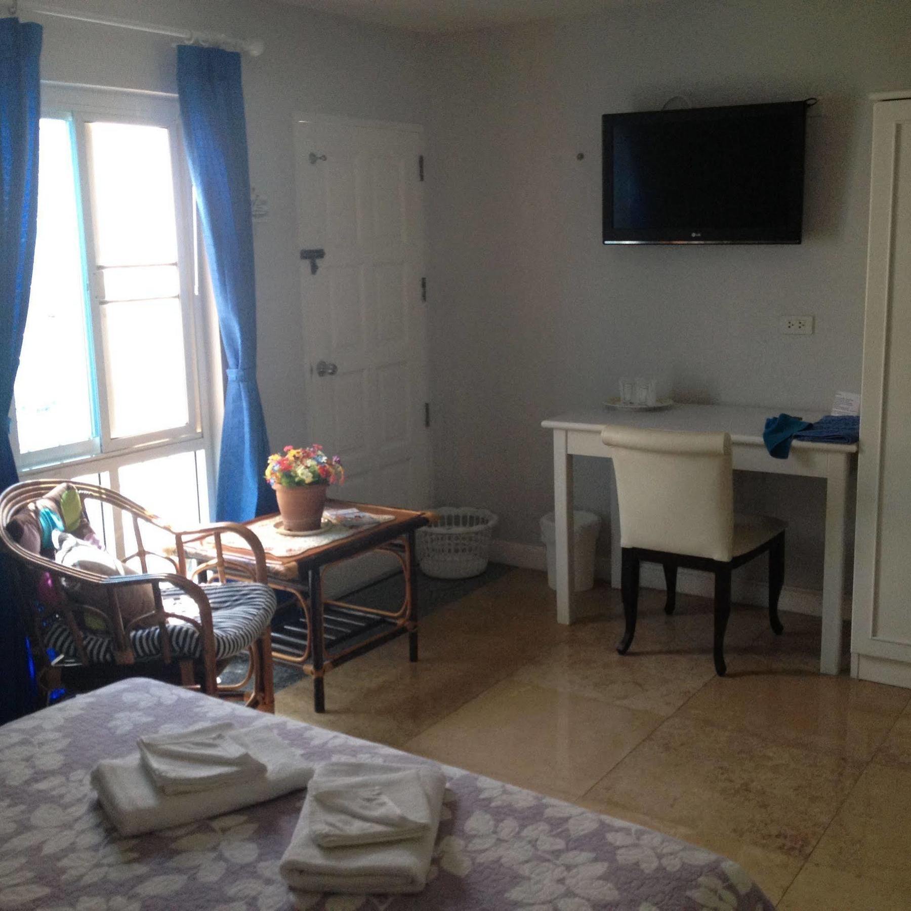 Yiasu Bed And Breakfast Pattaya Exterior foto